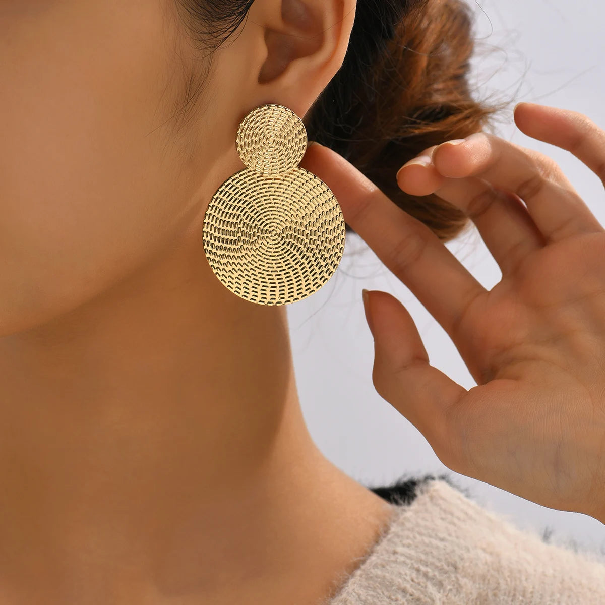 CléoLux™️ Geometric Round Earrings