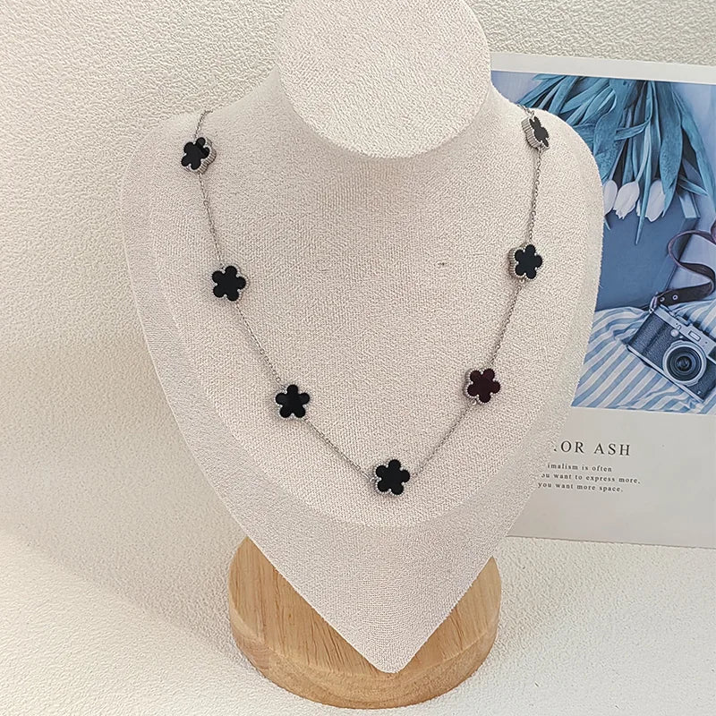 CléoLux™️ Cléo Flowers Necklaces